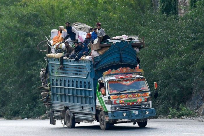 картинка a8450a5bf8 pjatnica vremja dlja smeha lovite novuju porciju prikolov 10