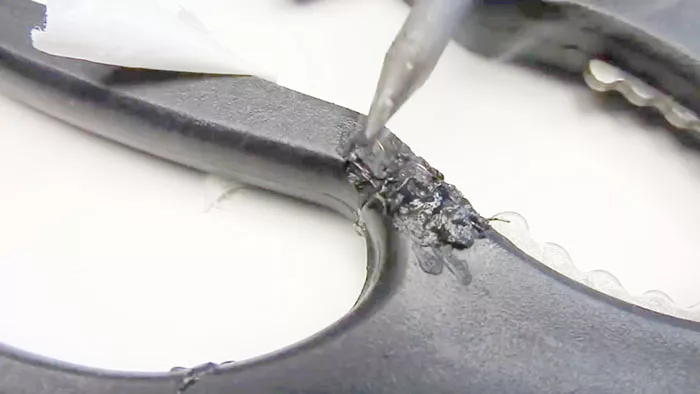 картинка 341a2234ea remont plastikovoj rukojatki nozhnic 8