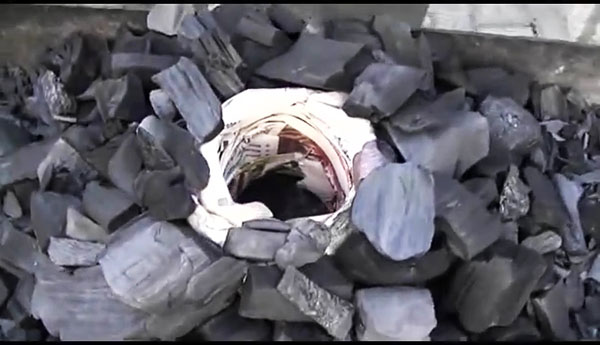 картинка 7fc306f2f1 sposob razzhiganija uglej bez zhidkosti dlja rozzhiga 9