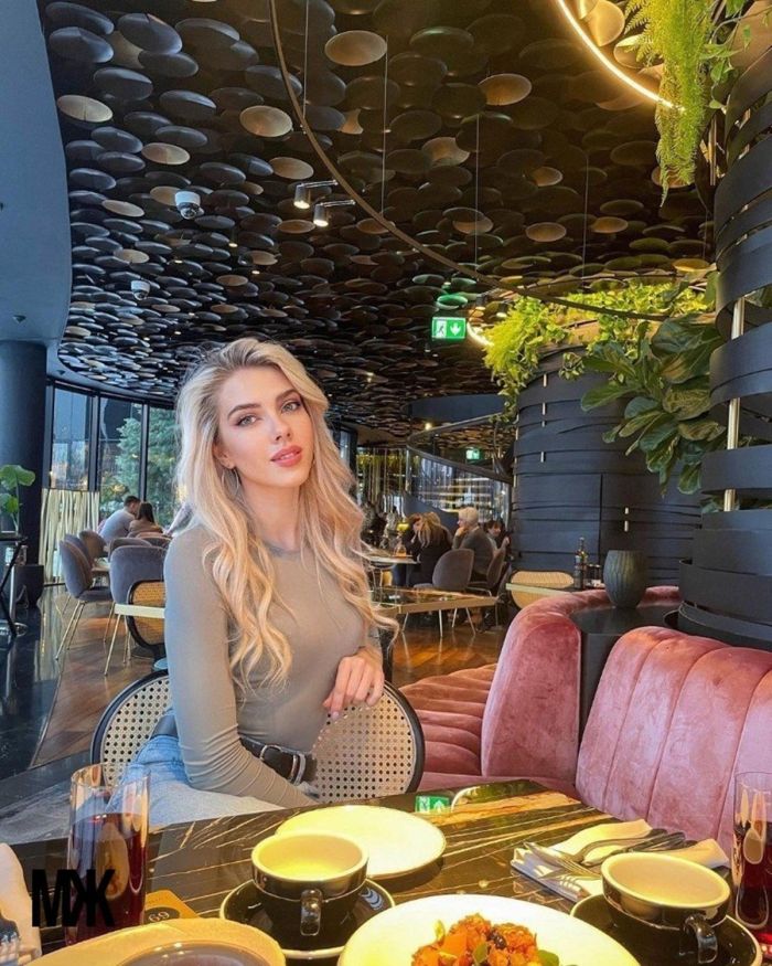 От вспышек камер к тишине молитвы: история Екатерины Шумской