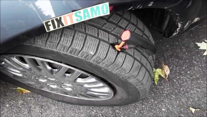 Как быстро заделать прокол в бескамерной шине, не снимая колесо