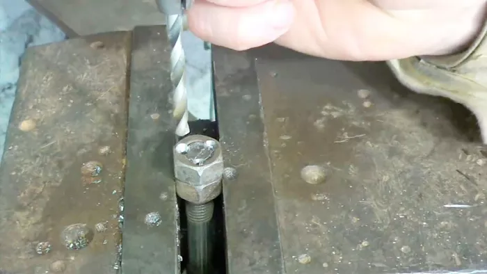 картинка a5629bd500 prisposoblenie dlja vosstanovlenija rezby 7