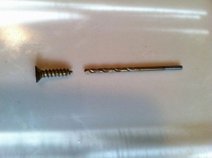 картинка bb5f768e85 vosstanovlenie razbityh otverstij pod shurupy dvernoj petli 11