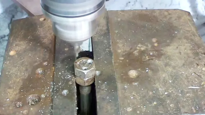 картинка fc600f9a86 prisposoblenie dlja vosstanovlenija rezby 6