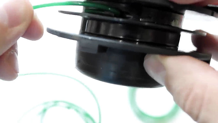 картинка 3e1d50505b kak zapravit lesku v kosilnuju golovku motokosy 20