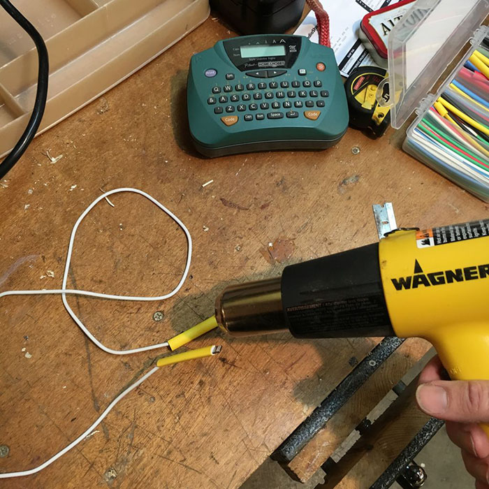 картинка de84084c6a kak zaschitit shnur zarjadki 5