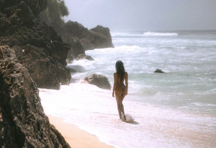 картинка 0b2a5e257f tatjana panakal v otkrovennoj fotosessii na pljazhe 17