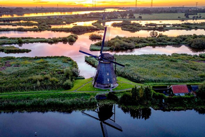 Ура, пятница! 🥳 Заряд позитива для идеального начала выходных пятница, смешных, пятницу, сделают, точно, шутки, настроения, хорошего, заряду, Приготовьтесь, позитивных, надписями, картинок, мемов, самых, неделю, порцию, новую, подготовили, позитивным