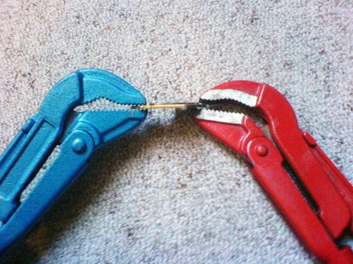 Как отделить магниты от металлической подложки жесткого диска металлической, металл, использовать, магниты, разбирал, краям, другу, ключи, сводим, усилием, беремсяДалее, выступает, наклеен, поверхность, изгибая, магниту, самому, прикасаясь, подложки, конечки