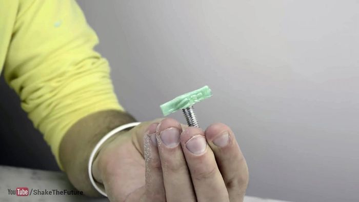 картинка a906f8e015 kak sdelat bolt barashek iz obychnogo bolta i pjet butylki 10