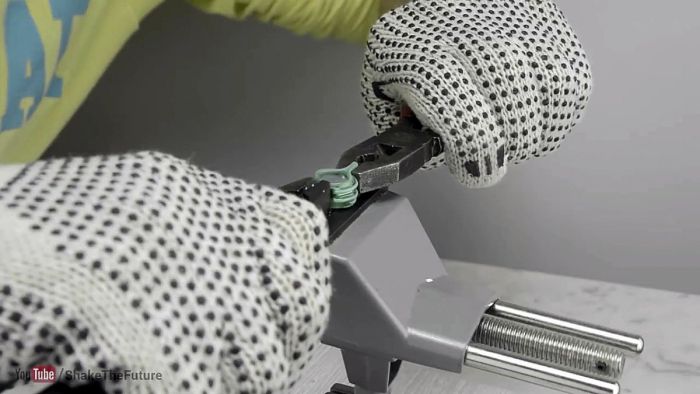 картинка b1abdf0b4b kak sdelat bolt barashek iz obychnogo bolta i pjet butylki 7