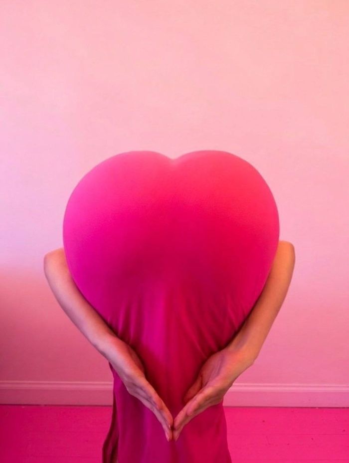 картинка e5f380e8c9 japonskie devushki pokorjajut socseti neobychnoj pozoj 3