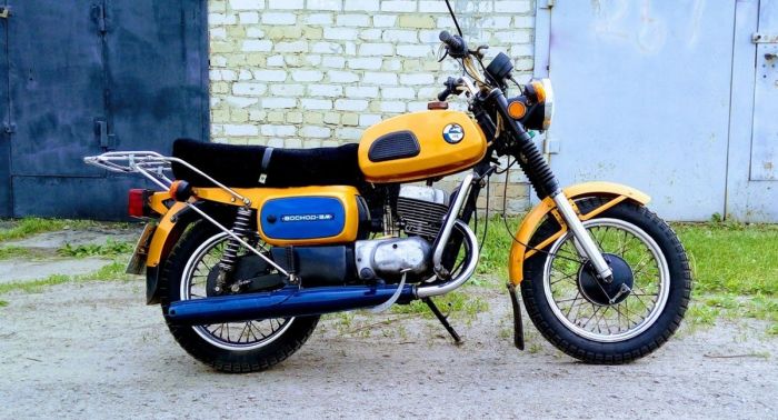 ТОП‑5 неубиваемых мотоциклов СССР, которые ценят и сейчас только, Советские, мотоцикл, мотоциклы, мотор, «Урал», часто, техника, «Восход‑3М», конструкции, выбирали, который, «Планета‑5», колёсах, надёжность, незаменимым, справляется, лёгкий, ММВЗ‑3112, «Минск»