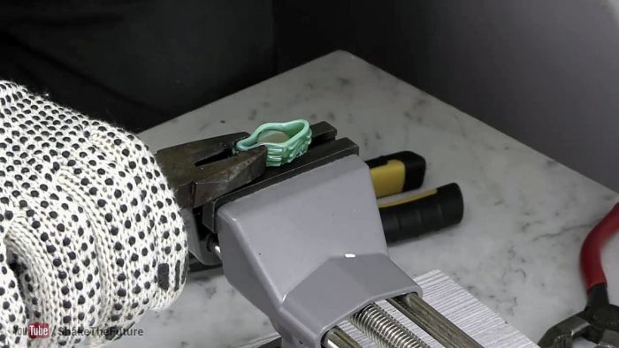 картинка f74891603e kak sdelat bolt barashek iz obychnogo bolta i pjet butylki 5