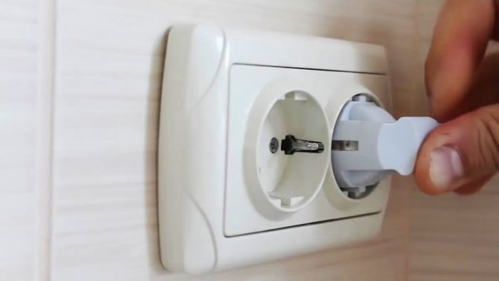 картинка 41f1a44a08 neobychnyj remont vypadajuschej rozetki 8