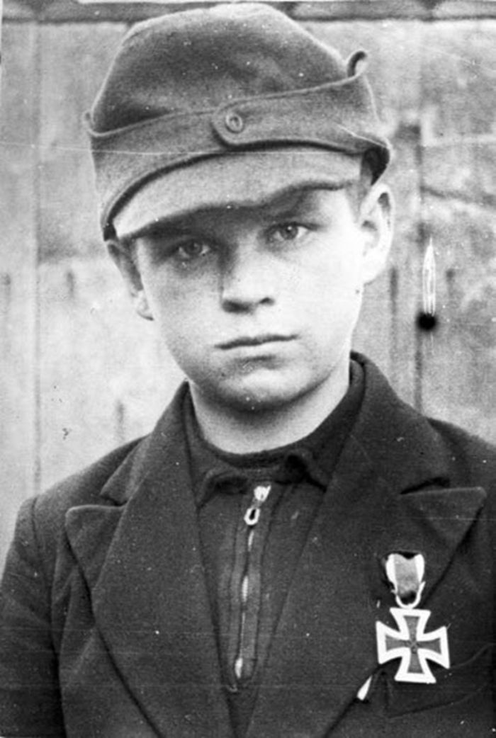 картинка 72e5c0f41f zhil byl malchik alfred ceh iz nemeckoj derevni goldenau 2