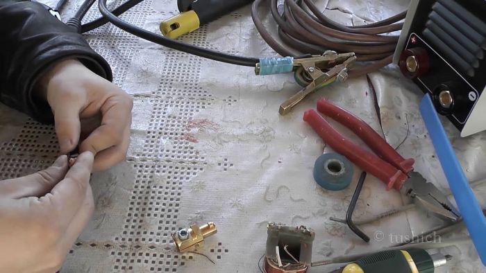 картинка b985a9e1b4 prostoe soedinenie svarochnogo kabelja bez pajki 14