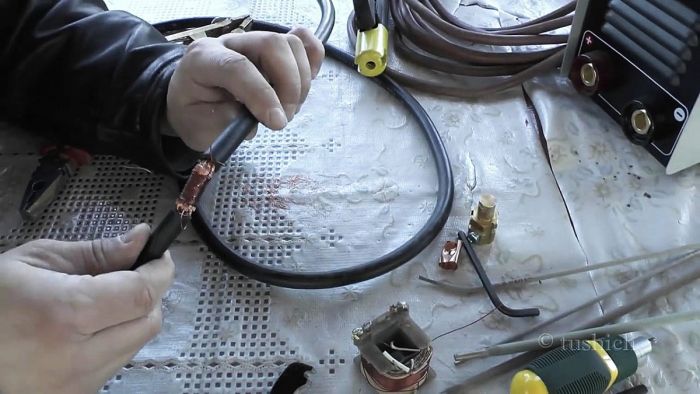 картинка f9f0374d1d prostoe soedinenie svarochnogo kabelja bez pajki 7