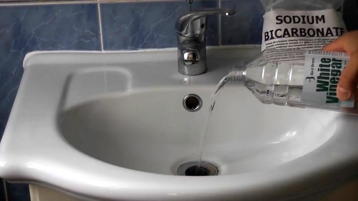 картинка 2604485375 prochistka kanalizacionnogo sliva sodoj i uksusom 3