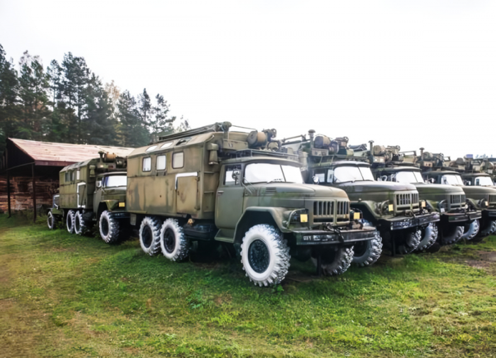 картинка 596d97b30f zachem v sovetskih hozjajstvah belili shiny traktorov i kombajnov 6