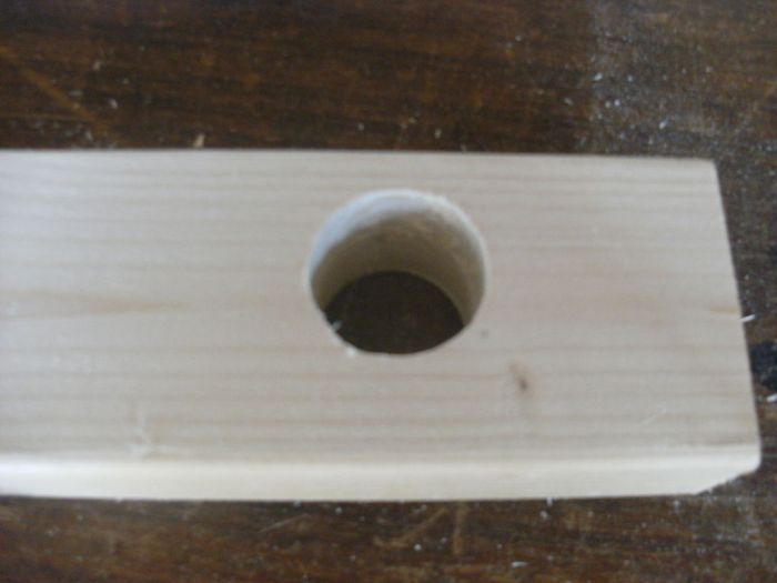 картинка df02bf7492 prostaja stojka dlja sadovogo inventarja 6
