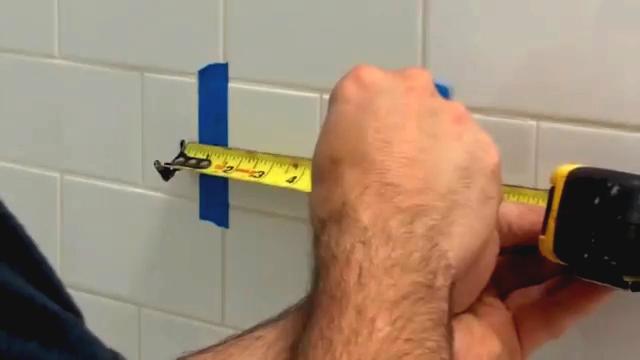 картинка 419cc09169 kak prosverlit otverstie v plitke obychnym sverlom 4