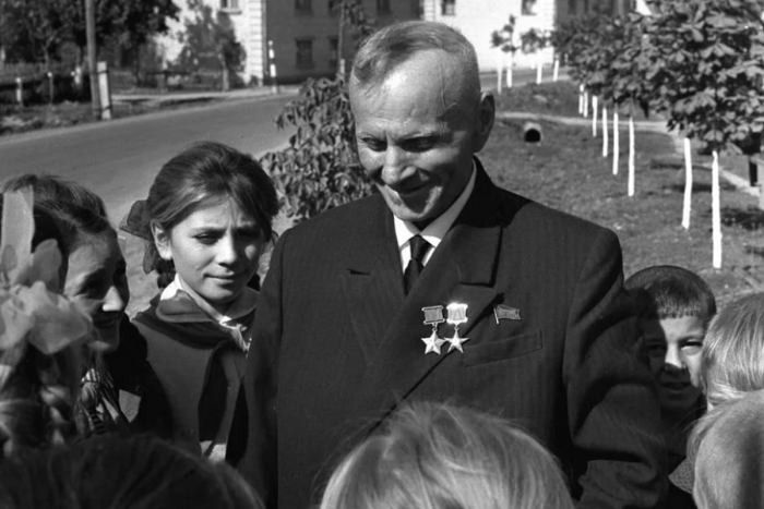 картинка 11d1d9e610 kirill prokofevich orlovskij geroj kotoryj stroil buduschee 4