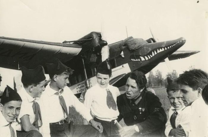 картинка 2bfb4e19e8 letajuschie redakcii kak sovetskie gazety i zhurnaly obzavelis sobstvennymi jeskadriljami 2