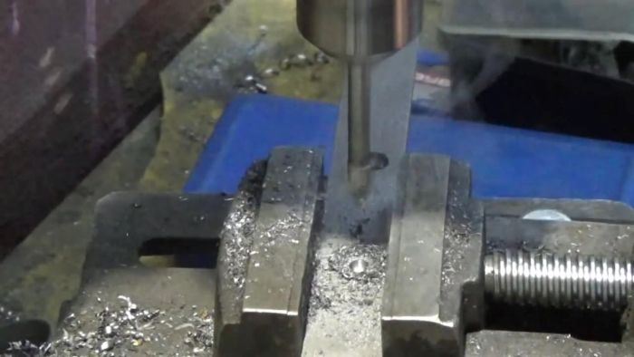 картинка dae93aaa7b chem prosverlit napilnik 5