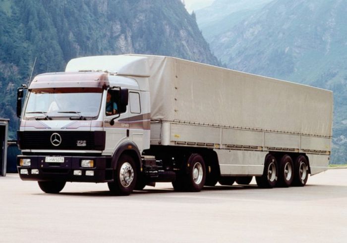 картинка f7b26efe88 gruzovik iz buduschegokoncept mercedesbenz 1989 goda kotoryj operedil vremja 2