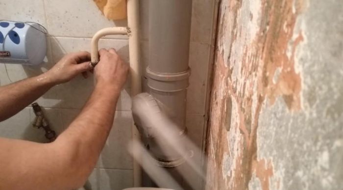 картинка 0560ee4fe5 kak pomenjat kran pod davleniem 9