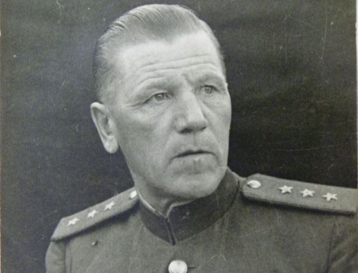 картинка 49dce4103c pulemet kotoryj ne zamolchal poka v lentah ostavalis patrony 4