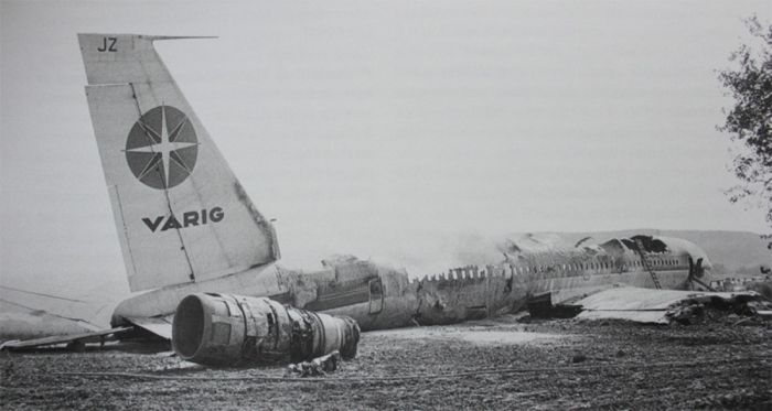 картинка fd9ab4a5eb gorjaschaja sigareta i katastrofa boinga 707 pod parizhem 4