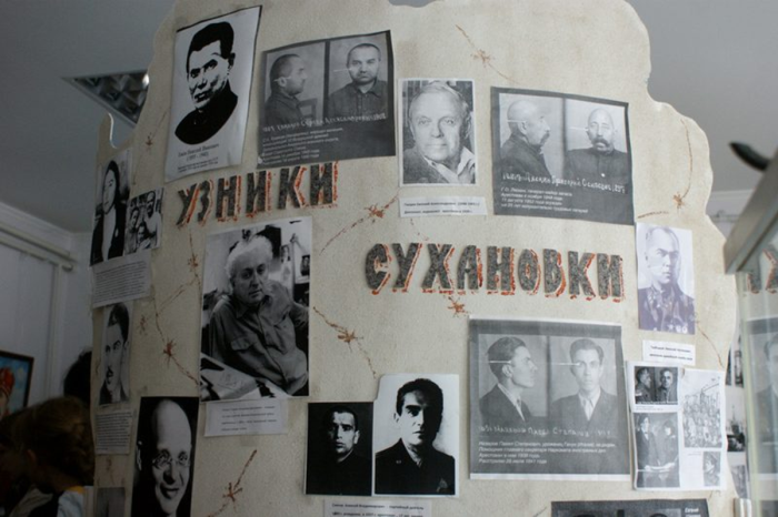 картинка 61e6905991 ot zolotyh kupolov k betonnym meshkam kak monastyr v vidnom stal specobektom110 2